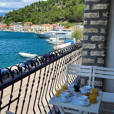 Seaside Time Capsule 78 * Novigrad (Dalmatia)
